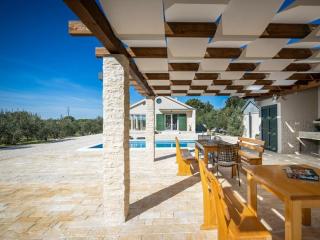 Oliveto with Pool Comfortable holiday residence - 4