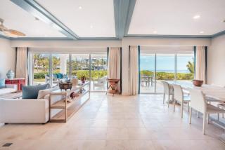 Apt with 2br-beachfront private pool in Sotogrande - 0