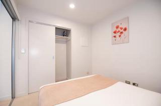 Auckland CBD Seaview and Harbor View 2 Bedroom Apartment - 4