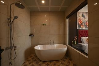 Nhật Long Hotel - 3