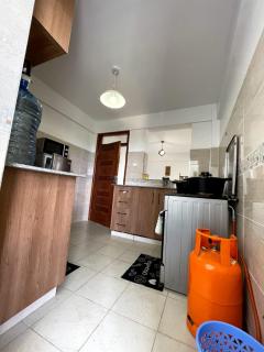 Bay Loft 2 bedroom Apartment with 3 beds & Lake Views - 3