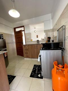 Bay Loft 2 bedroom Apartment with 3 beds & Lake Views - 4
