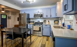 Near U of A - 4BR Mtn Views Pet-friendly - 8