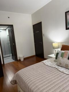 One bedroom located in Salcedo Village - 1