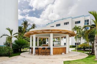 Beachfront, direct beach access - 5