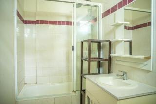 Seaview Apartment - 5