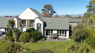 Vineyard View - Blenheim Holiday Home - 0