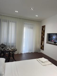 City Center Apartment sea view - 2