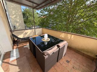 Luxury Apartment with Terrace - 2