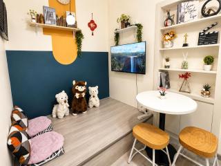 Aesthetic Cozy 1BR near UTM for 3-4 Pax - 5