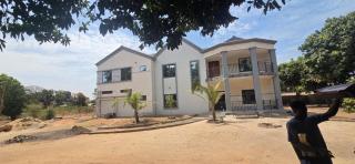 Jambanjelly a modern 4-bedroom house - 1
