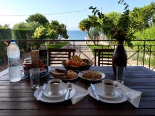 Villa Bella Loukisia Seafront 5BR Villa for 10 Near Athens - 0