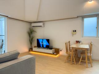 RevStay Gangnam Nonhyeon - 3