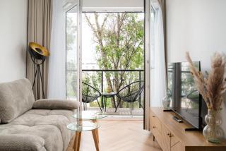 Kierbedzia Superior Apartment by BookingHost - 9