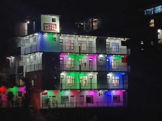 Hotel Satya - 5