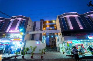 Surendra Landmark By Spree - 2