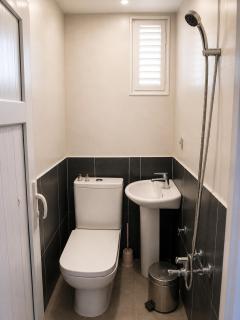 Cannady Affordable Cleaan Rooms Minimal Design Centrally Located Small City Hotel - 1
