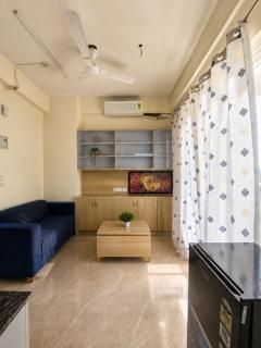The snug nest stays - 3