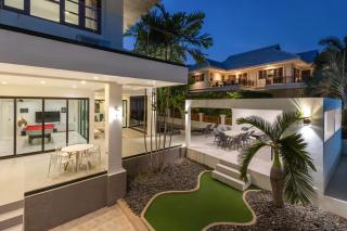 Grand Hill Mansion - 3
