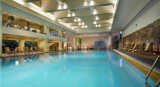 Dongguan MCB Lake Hotel - 1