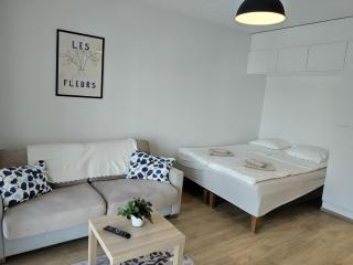 Foliate Living Varpu - 9