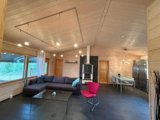 Villa Polly, Luxury cottage with private sauna - 2