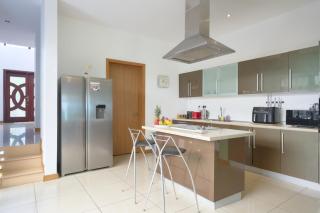 4- Bedroom Beachfront Villa - Grand Baie - 5