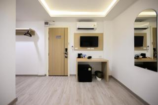 Global Hotel Pratunam Bangkok - 3