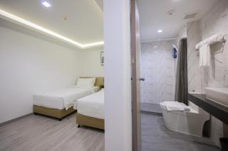Global Hotel Pratunam Bangkok - 1