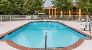 Econo Lodge Dalton West - 4