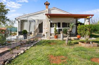 Holiday Home Eli with Direct Access to the Sea - by Istrabook - 0