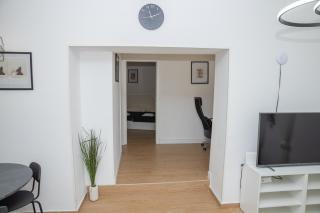 Zeus Downtown Apartment - 6