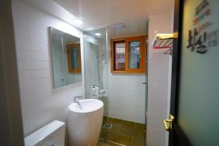 Hwangsil Tourist Hotel Seojoong - 5