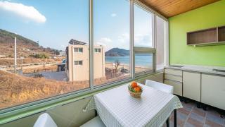 Geoje Wave Hotel & Pension - 8