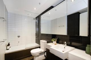 Claremont Street Apartment - South Yarra - Melbourne - 4