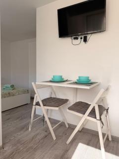 Studio 7 - 7