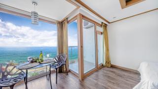 Gangneung Four Season Hotel and Pension - 1
