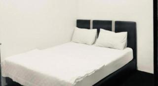 OYO HOME 90671 Dd Rest House - 1
