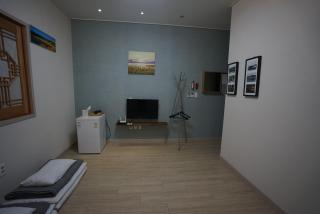 Gunsan Yeojeong Guest House - 4
