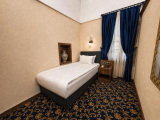 Rüstempaşa Kervansaray Hotel with Free Parking - 2