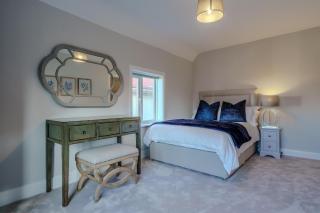 Beautiful 4 bed 4 bath house with direct sea views - 6