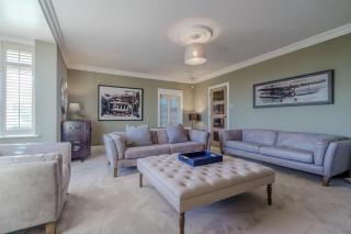 4 Bedroom 4 Bathroom Seafront Luxury Detached Beach House with Panoramic Sea Views - 7