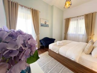Cozy Home by the Sea - 2