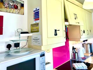SaltWater Cornish Cottage Seaside Getaways- For Penzance & St Ives - 5