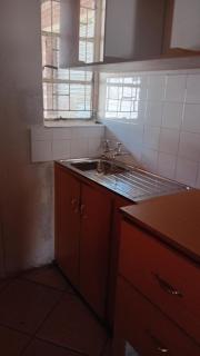 7 Sleeper-3 Bedroom House-Budget Accommodation - 1