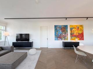 Luxury Designer Residence - 9
