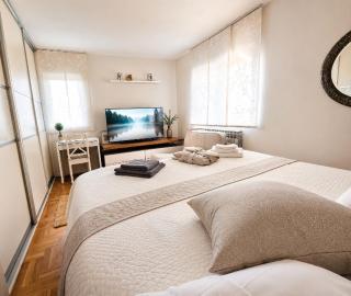 Cozy Apartment with garden and parking, near Center - 4