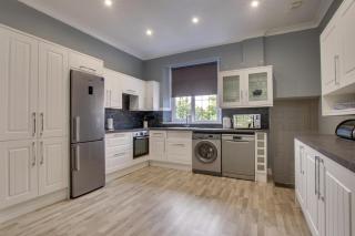 3 Bed in Cardiff oc-bow177 - 6