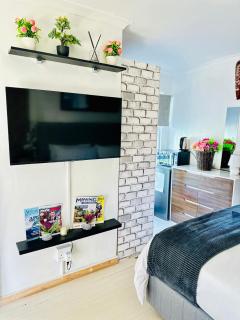 Caline VIP Luxury Jacuzzi &, Swimming Pool MEWS - Kaapstad - 8