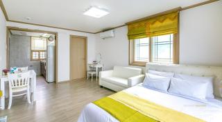 Geojae Beach Maru Pension - 6
